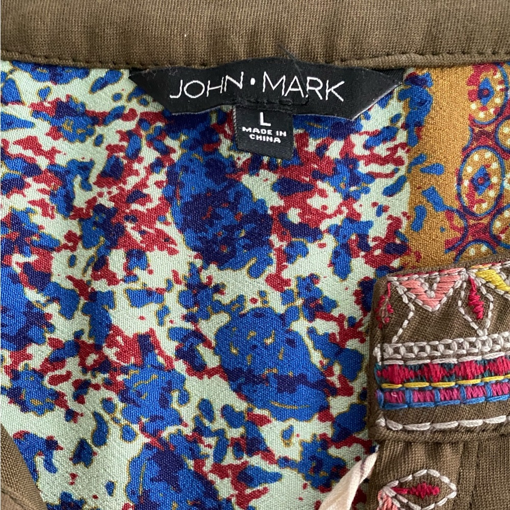 John Mark, Dillard’s version of Johnny Was, size L NWOT, never worn tunic. - Picture 7 of 8